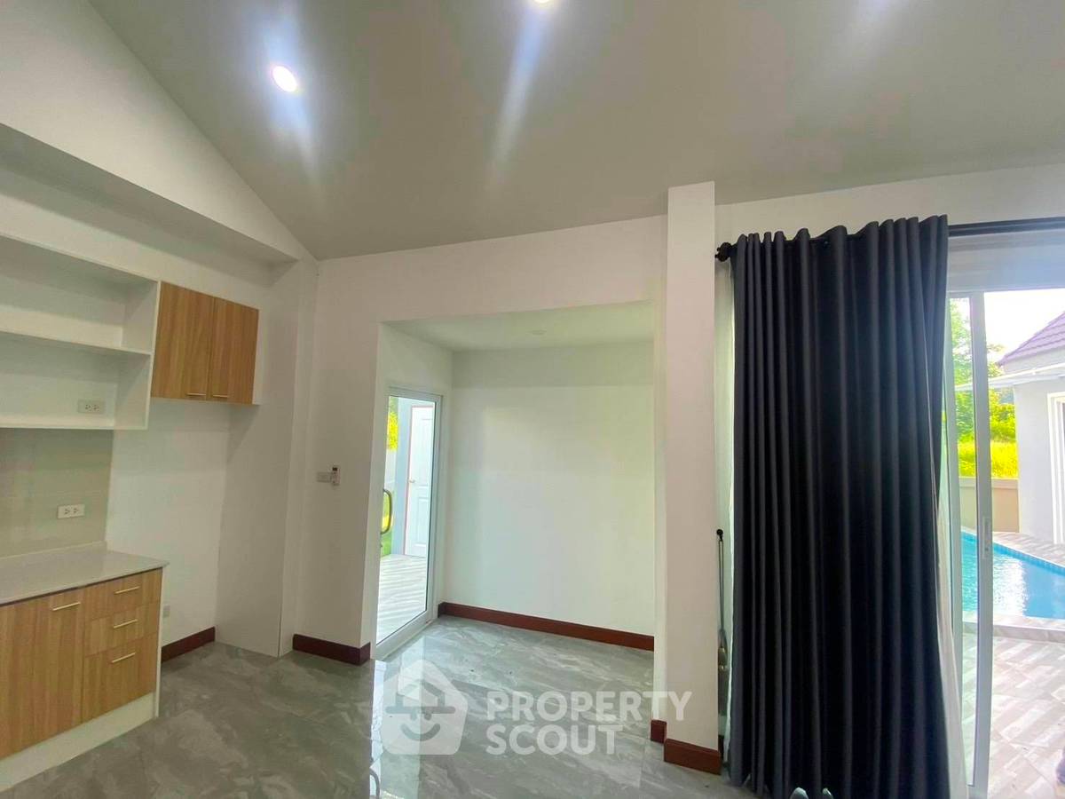 รูป วิลล่า 3-ห้องนอน ใน ห้วยทรายเหนือ (ID 2292679) - รูปที่ 8/14