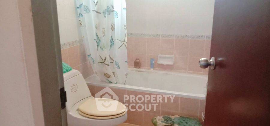 รูป บ้าน 3-ห้องนอน ที่ หมู่บ้าน ลภาวัน 14 ใน บางรักพัฒนา (ID 2147307) - รูปที่ 3/6