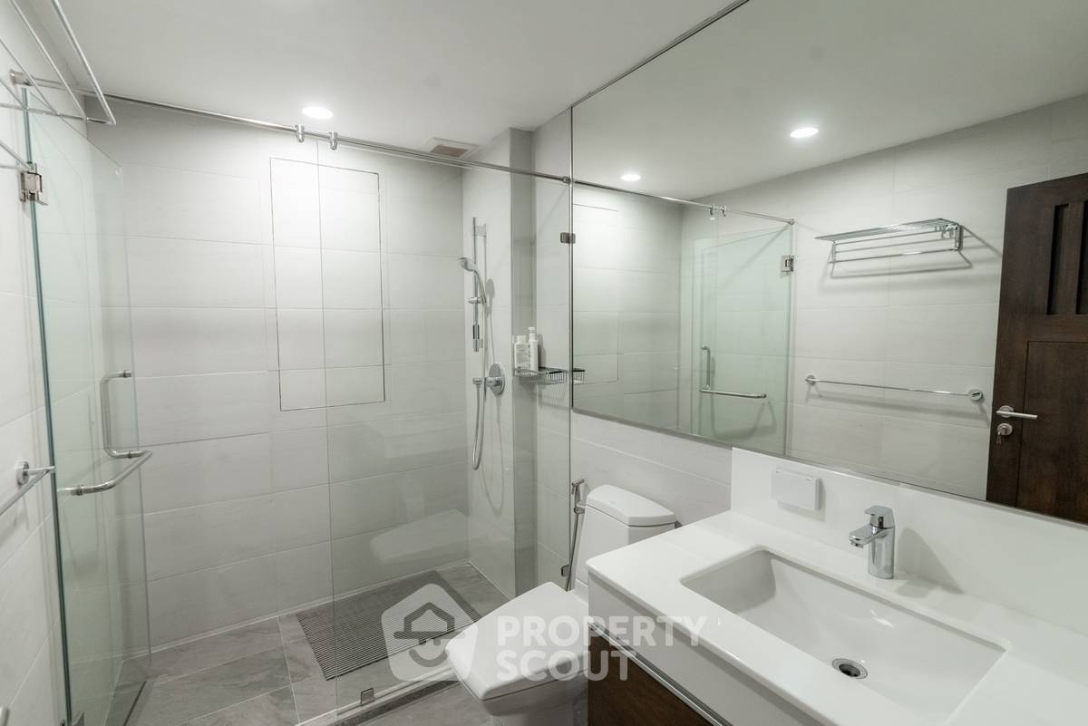 picture 3-BR Condo at Cha-am Beach Club close to Cha-Am Beach (ID 1110924) - 10/27