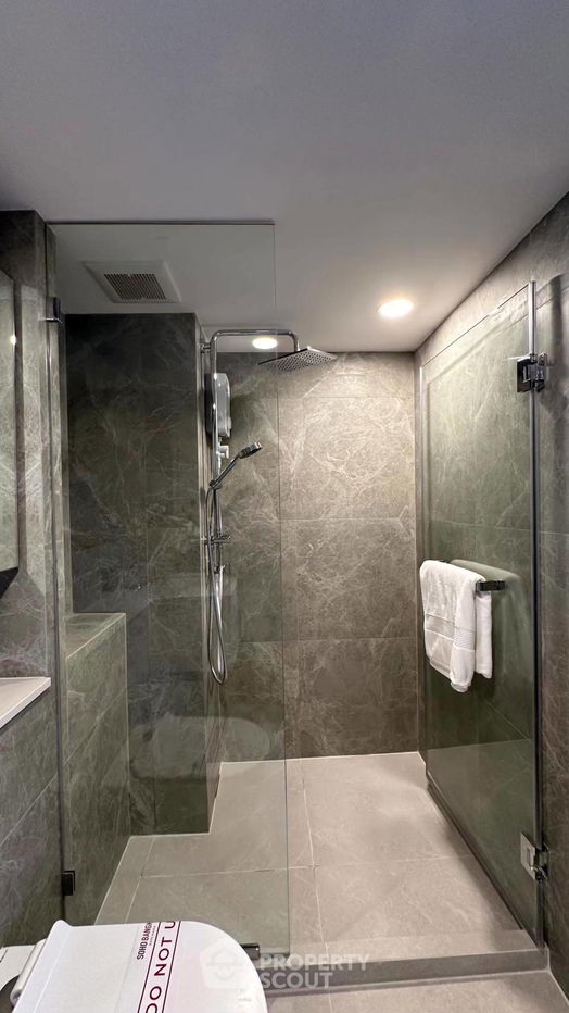 picture 1-BR Condo at SOHO Bangkok Ratchada near MRT Huai Khwang (ID 2127056) - 10/36