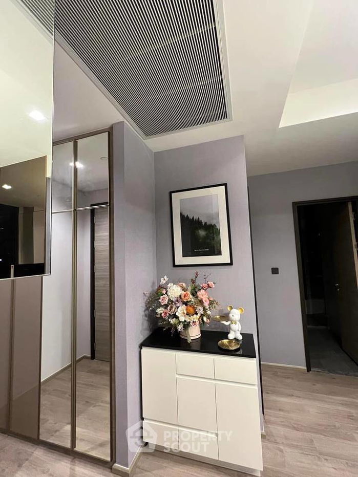 picture 2-BR Condo at The Crest Park Residences near MRT Phahon Yothin (ID 1573270) - 3/12