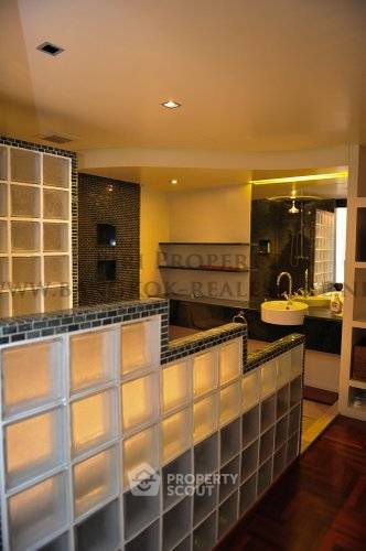 picture 1-BR Condo at Lake Avenue Sukhumvit 16 near BTS Asok (ID 513827) - 8/12