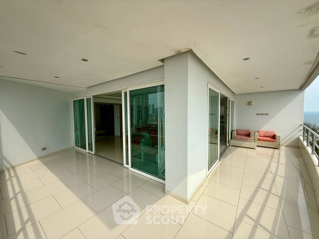 รูป คอนโด 1-ห้องนอน ที่ วิวทะเล 3 ใกล้ ถนนพระตำหนัก พัทยา (ID 2160225) - รูปที่ 12/17
