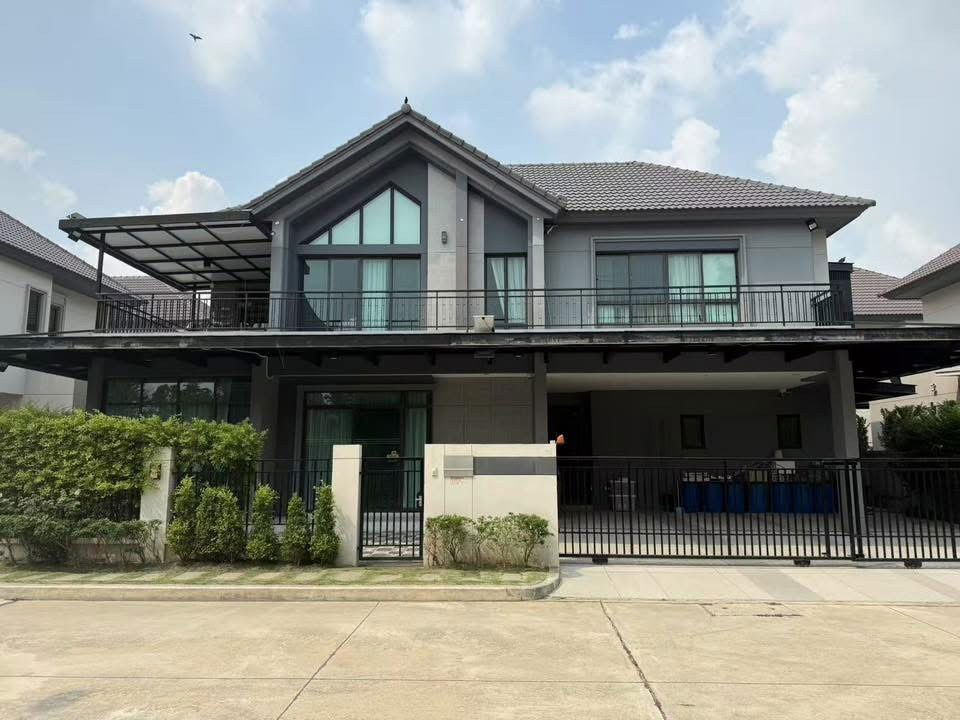 picture ♦ Prime Location ♦ Detached house 2 storey | 70.00 sq.w., 246.00 sq.m. | 6 bedrooms, 5 bathrooms | Near MRT Si Thepha 5 minutes - 10/11