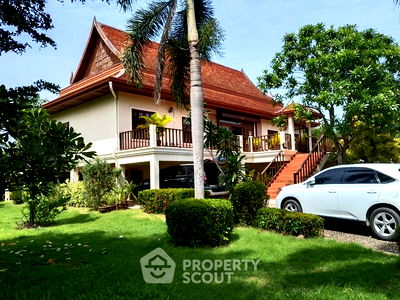 Houses for sale Hui Yai Road  : 3-BR Villa close to Huai Yai (ID 2146445)