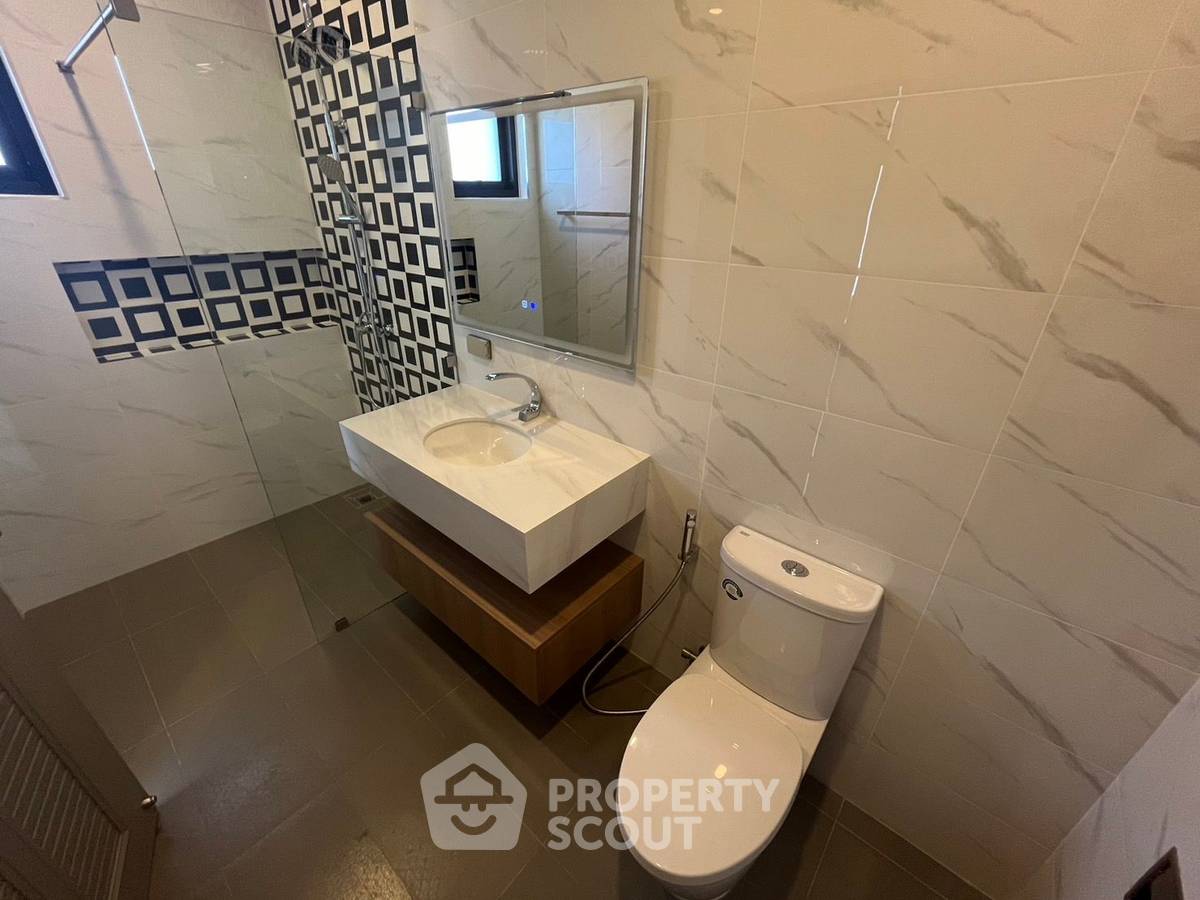 picture BRAND NEW 3-BR Pool Villa at Anchan Gardens (ID 1518673) - 7/18