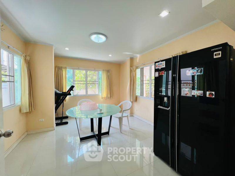 รูป บ้าน 5-ห้องนอน ที่ สัมมากร ราชพฤกษ์ ใน อ้อมเกร็ด (ID 2147300) - รูปที่ 6/10