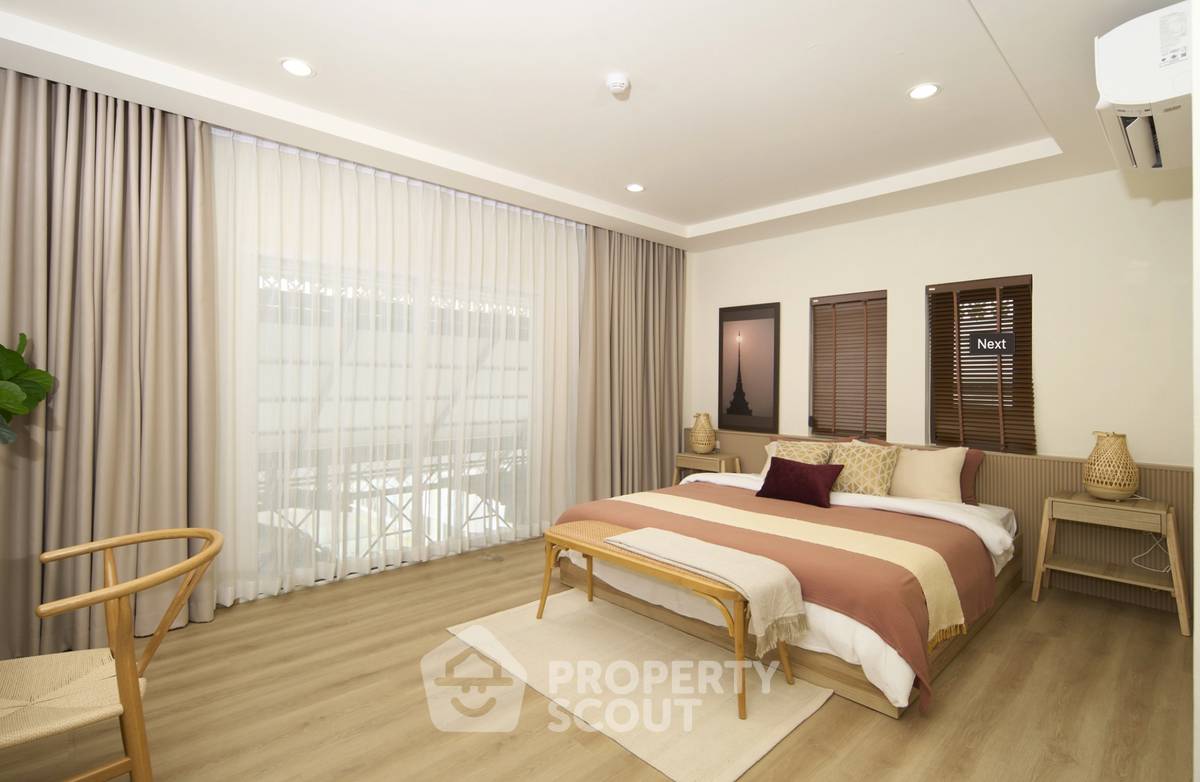 picture 2-BR Condo at The Old Siam Residence near MRT Sam Yot (ID 2039158) - 6/9