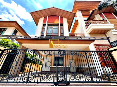 Houses for rent Sukhumvit 67 : Baan Sansiri 67 | Luxurious 4 Bedroom House in Phra Khanong - BR28286SH