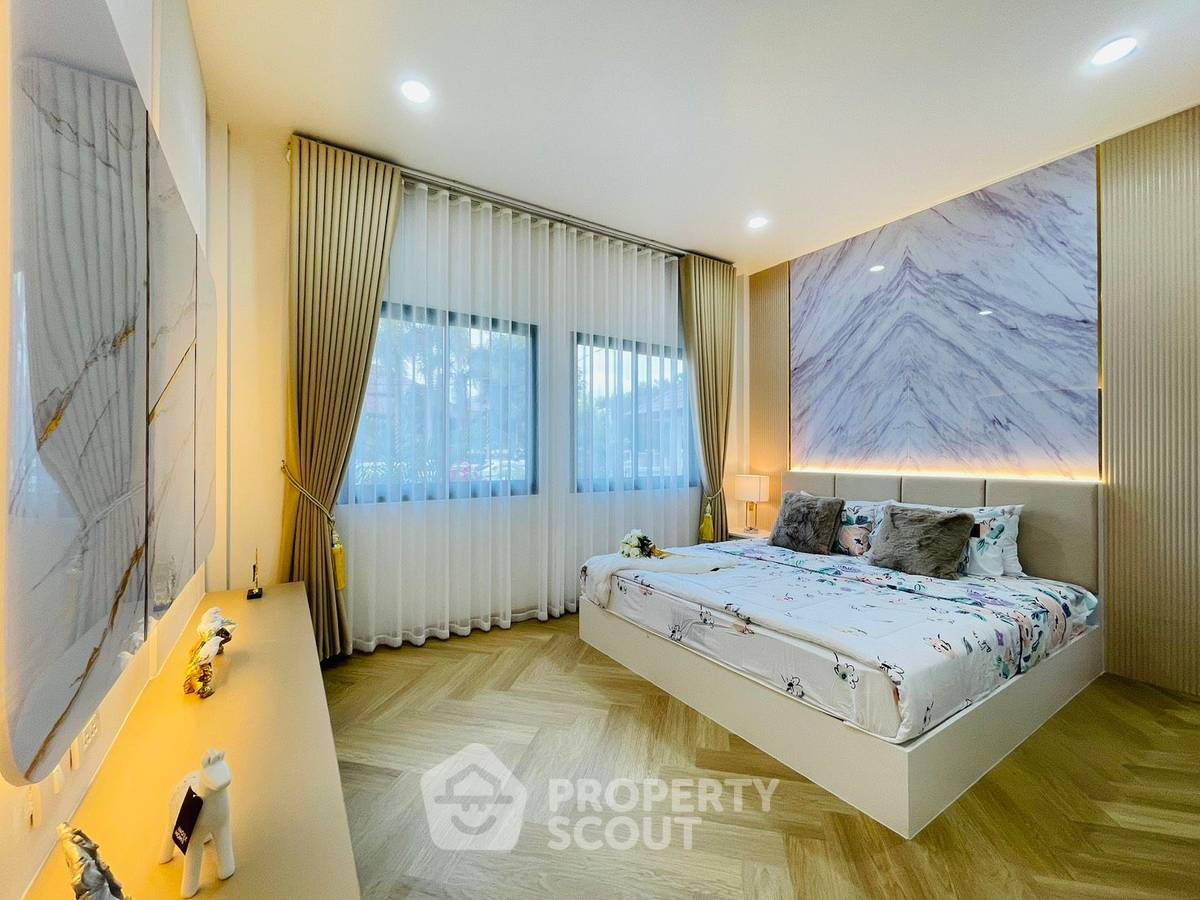 picture 3-BR House close to Pattaya (ID 2065993) - 32/48