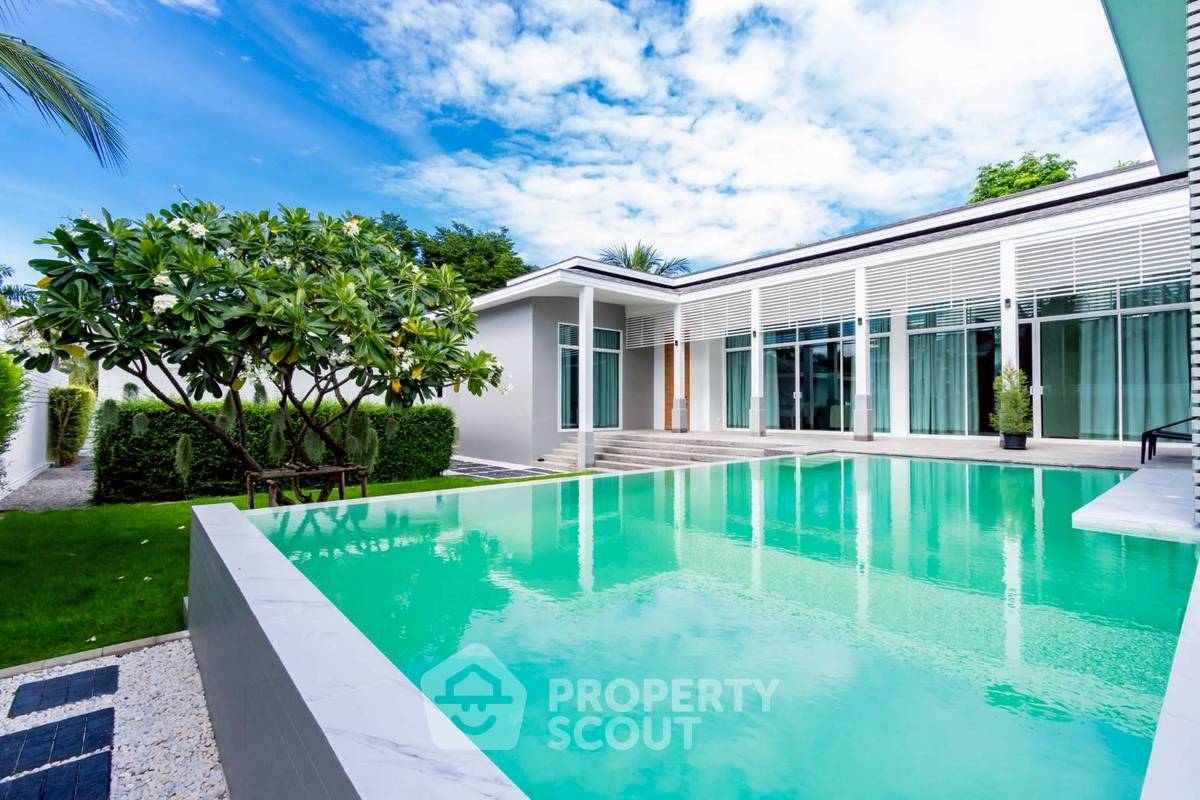 picture 3-BR Villa at Chaum Haus close to Cha-Am Beach (ID 2094110) - 9/14