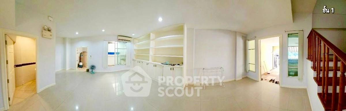 รูป ทาวน์เฮาท์ 3-ห้องนอน ที่ บ้านกลางเมือง มอนติ-คาร์โล ใน ลาดยาว (ID 2294599) - รูปที่ 8/38
