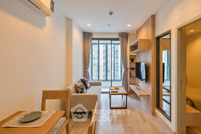 picture 1-BR Condo at Ideo Mobi Rama 9 near MRT Phra Ram 9 (ID 500930) - 1/6