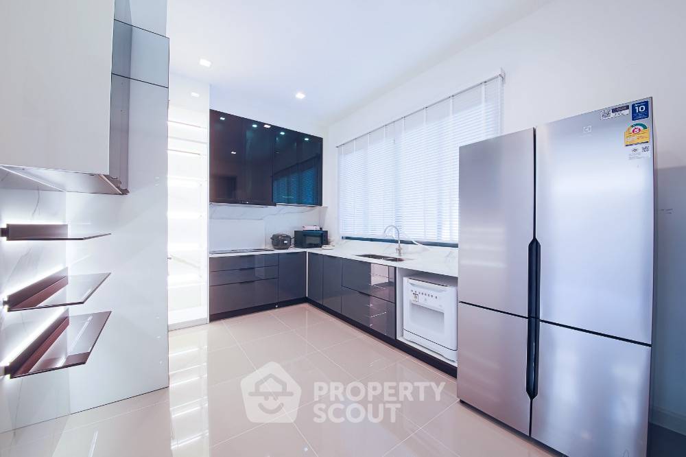 รูป บ้าน 5-ห้องนอน ที่ แกรนด์ บางกอก บูเลอวาร์ด กรุงเทพกรีฑา ใน คลองสามประเวศ (ID 1385585) - รูปที่ 45/48