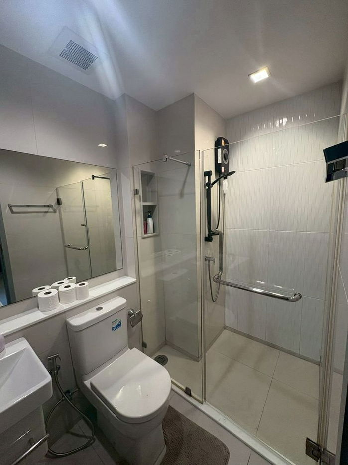 picture PFD-05590 Condo for Rent:Life Asoke-Rama 9 Schedule a viewing ■ Line: @propertyfinder	 - 8/10