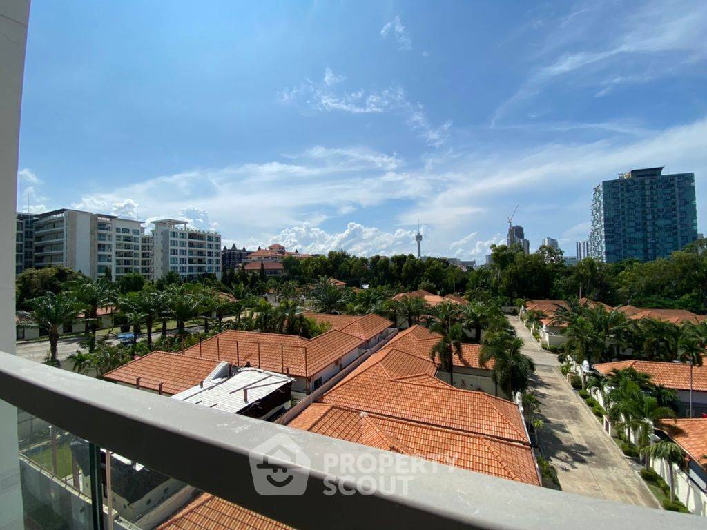 picture 2-BR Condo at The Peak Towers close to Phratamnak (ID 1510236) - 3/13