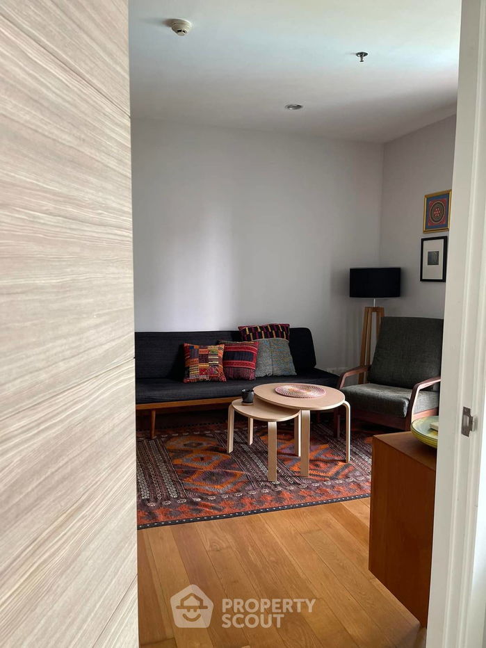 picture 1-BR Condo at Hive Taksin near BTS Wongwian Yai (ID 514897) - 5/11