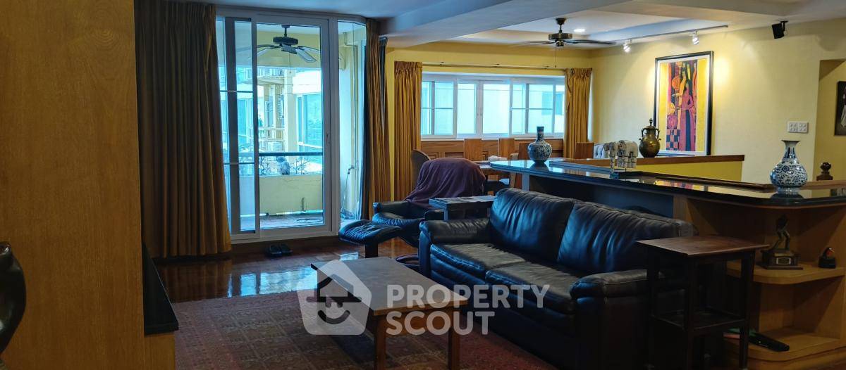 picture 3-BR Condo at Siam Penthouse 1 Condominium near BTS Nana (ID 2054780) - 23/38