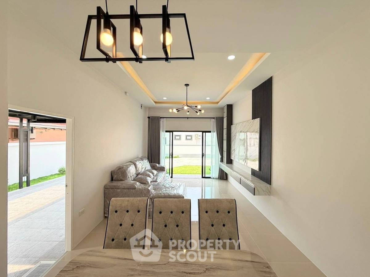รูป บ้าน 3-ห้องนอน ใกล้ เมืองพัทยา (ID 2141648) - รูปที่ 6/16