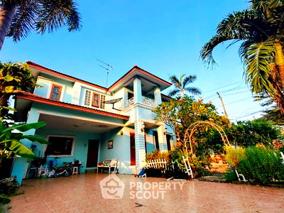 Houses for sale Hathai Rat Road : 3-BR House in Sam Wa Tawan Ok (ID 1930297)