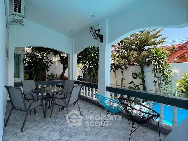 picture 3-BR House close to Pattaya South (ID 2258731) - 4/13