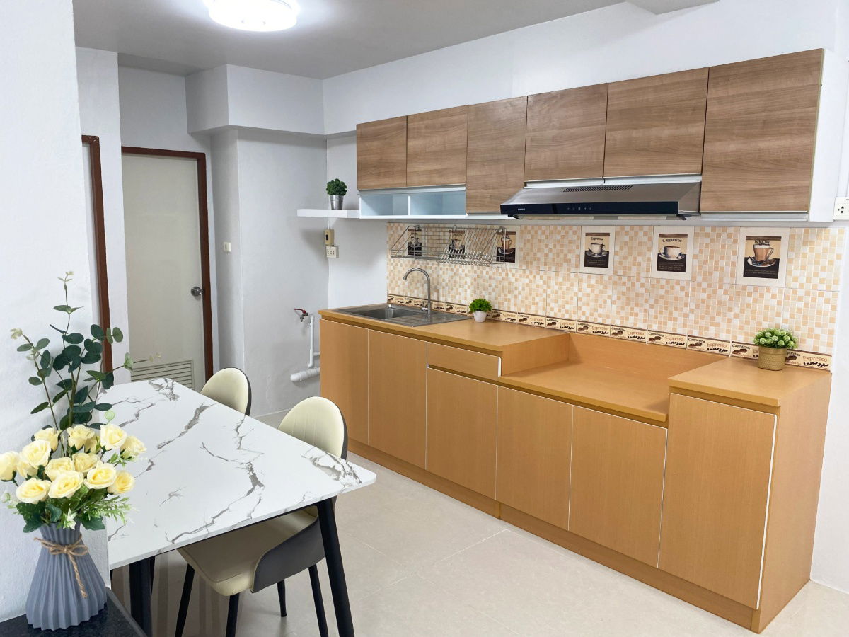 picture 📌For Sale !! 🔥 Big room, cheap for sale Can raise animals With private parking 💥 Ban Sukhothai Condo, Soi Ram 30/1 ✅ Near 2 BTS !! - 16/26