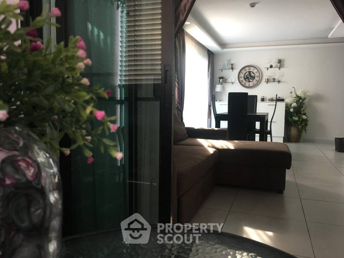 picture 1-BR Condo at Siam Oriental Tropical Garden close to Phratamnak (ID 1538754) - 9/10