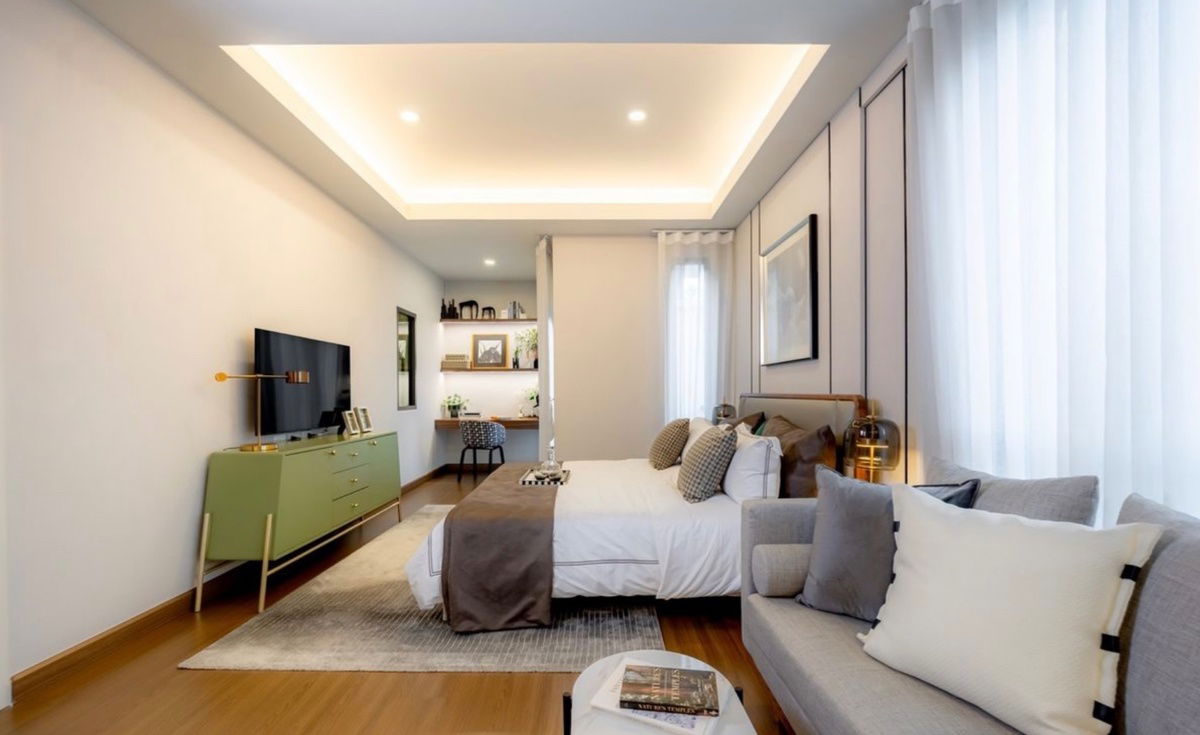 picture For sale: Luxury semi-detached house, Grand Britannia Bangna-, beautiful, cheap, near Airport Link Lat Krabang. Interested? Add me on Line @841qqlnr. - 13/17