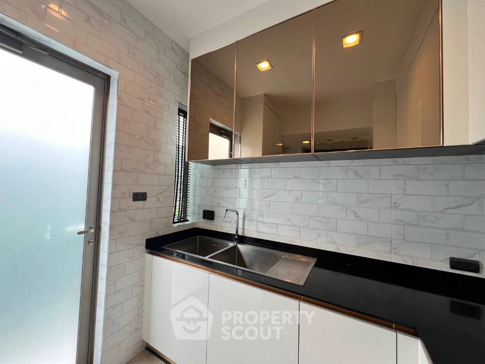 รูป บ้าน 4-ห้องนอน ใน คลองสองต้นนุ่น (ID 2056877) - รูปที่ 23/37