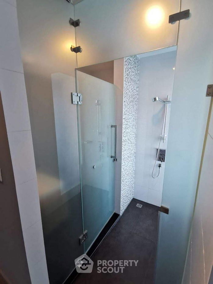 picture 1-BR Condo at A Space Asoke-Ratchada near MRT Phra Ram 9 (ID 890108) - 9/11
