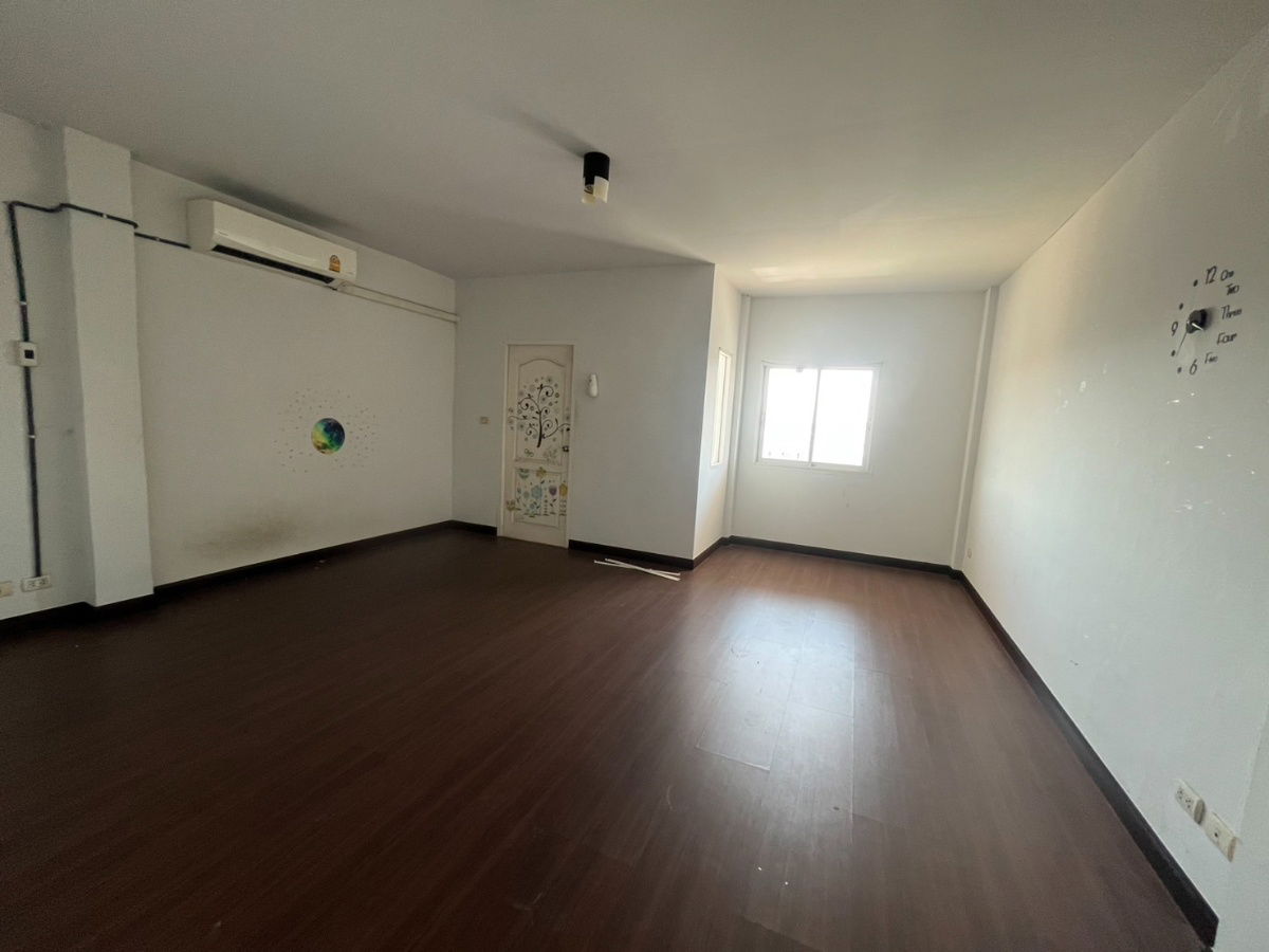 picture Townhouse for sale, 3 floors, Soi King Kaew 14/1 - 5/11
