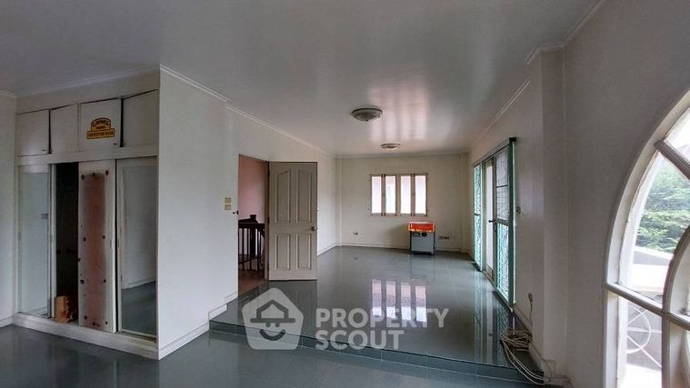 3-bed house for sale, 192 sqm, 69 sq wah, Manthana Prayasuren 26