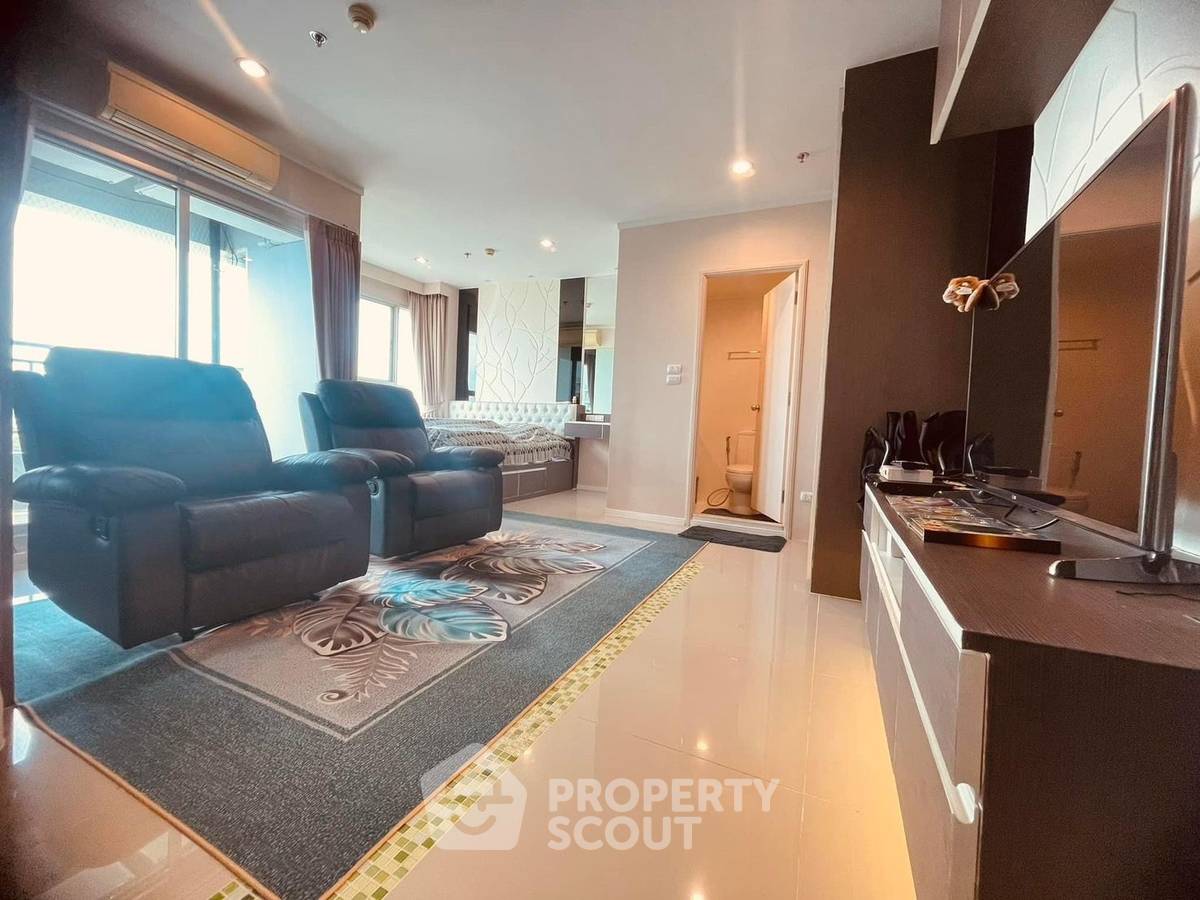 picture 2-BR Condo at Lumpini Seaview Jomtien close to Jomtien Beach (ID 1756427) - 4/27
