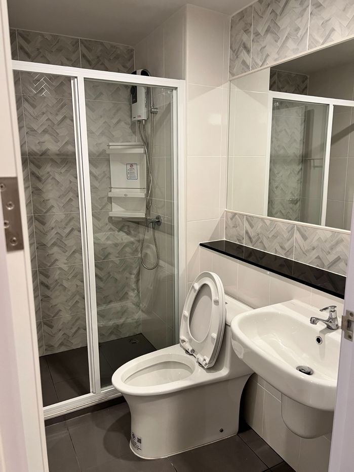 picture Condo For Rent Regent home bangna Fully fernished Lease 10000- - 9/9