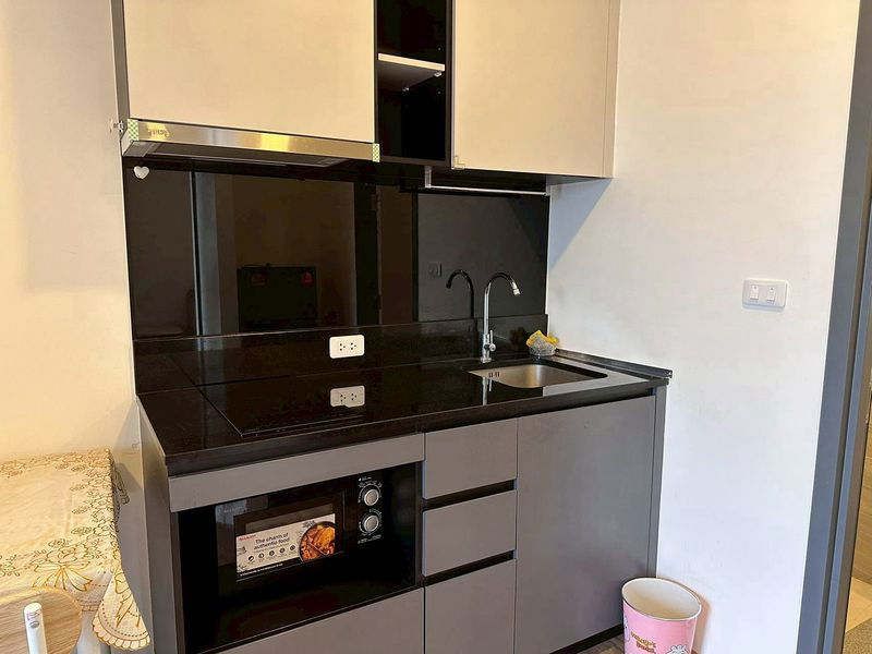 picture PFD-05591 Condo for Rent: THE STAGE Mindscape RATCHADA-HUAI KHWANG Schedule a viewing ■ Line: @propertyfinder	 - 7/11