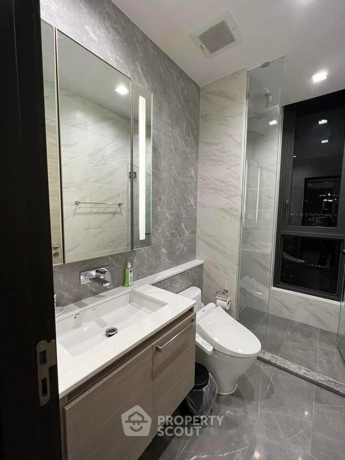 picture 2-BR Condo at The Crest Park Residences near MRT Phahon Yothin (ID 1573270) - 10/12