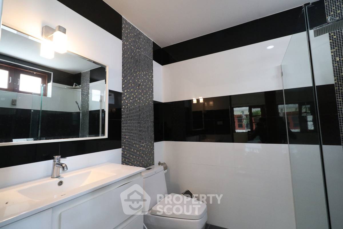 picture 4-BR House close to Khao Hin Lek Fai View Point (ID 2220388) - 10/27