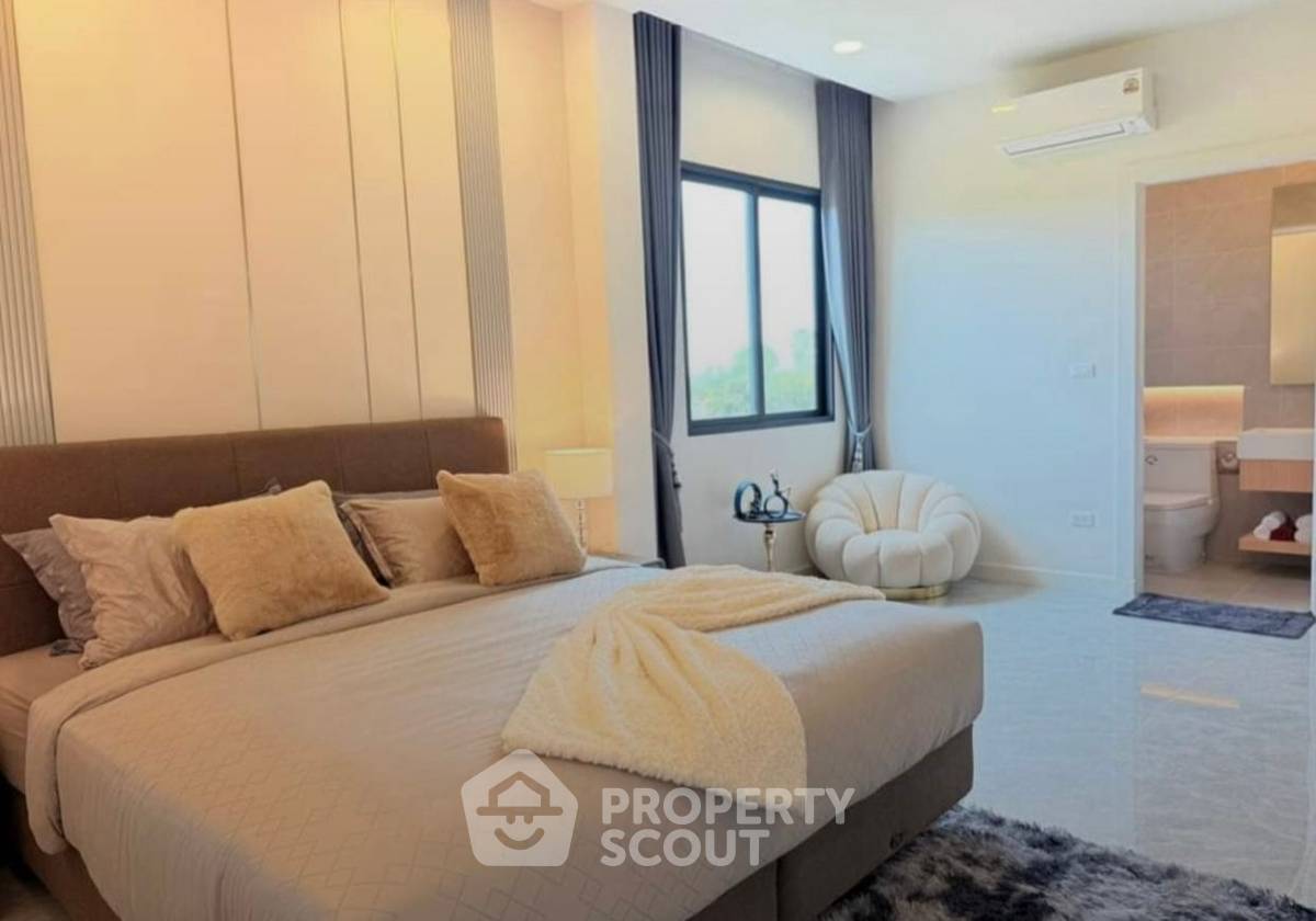 รูป วิลล่า 5-ห้องนอน ที่ เอ็นชานท์ วิลล่า พัทยา ใกล้ เมืองพัทยา (ID 2103679) - รูปที่ 16/24