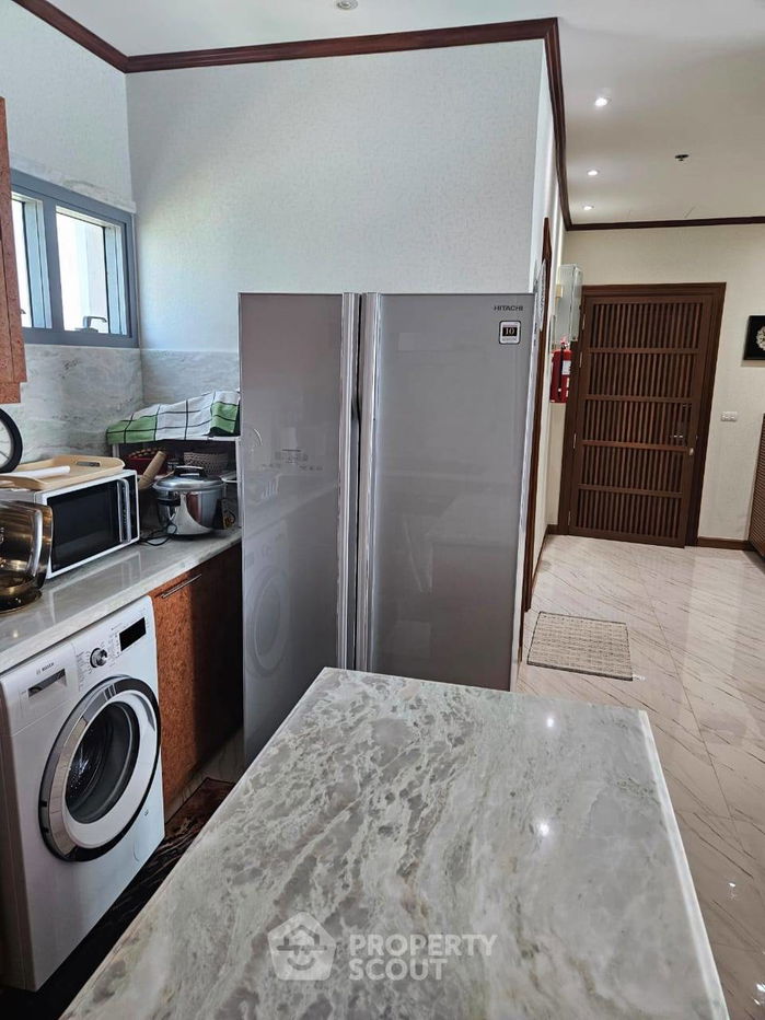 picture 3-BR Condo at Casalunar Paradiso in Saen Suk (ID 2238078) - 12/27