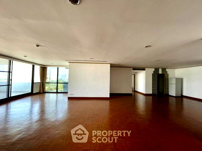 คอนโด สีลม สาธร : คอนโด 2-ห้องนอน ที่ บ้านเย็นอากาศ ใน ช่องนนทรี (ID 2022591)