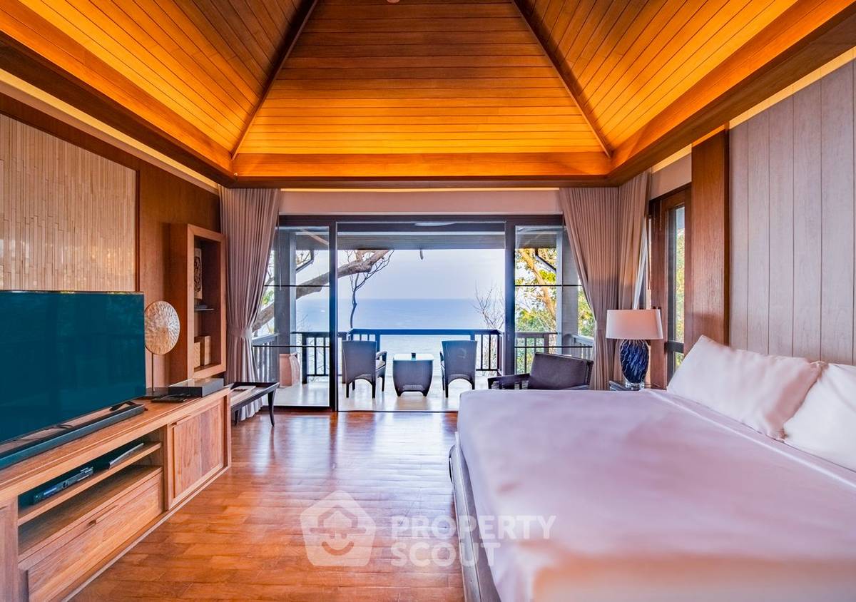 picture Sri Panwa - Outstanding 4-Bedroom Sea View Resort Villa at Cape Panwa Phuket (ID 1465273) - 25/50