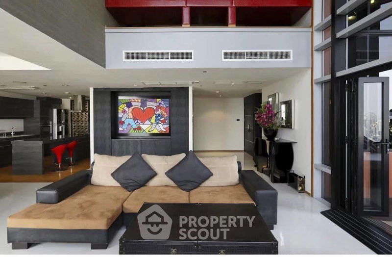 Condos for sale : 5-BR Condo at All Seasons Mansion Condominium near BTS Phloen Chit (ID 1930565)