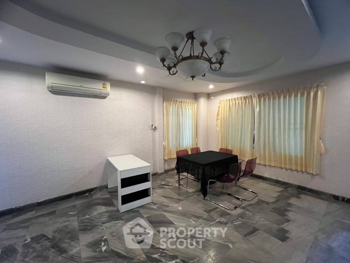 รูป บ้าน 3-ห้องนอน ใน ดอนเมือง (ID 2289667) - รูปที่ 36/45