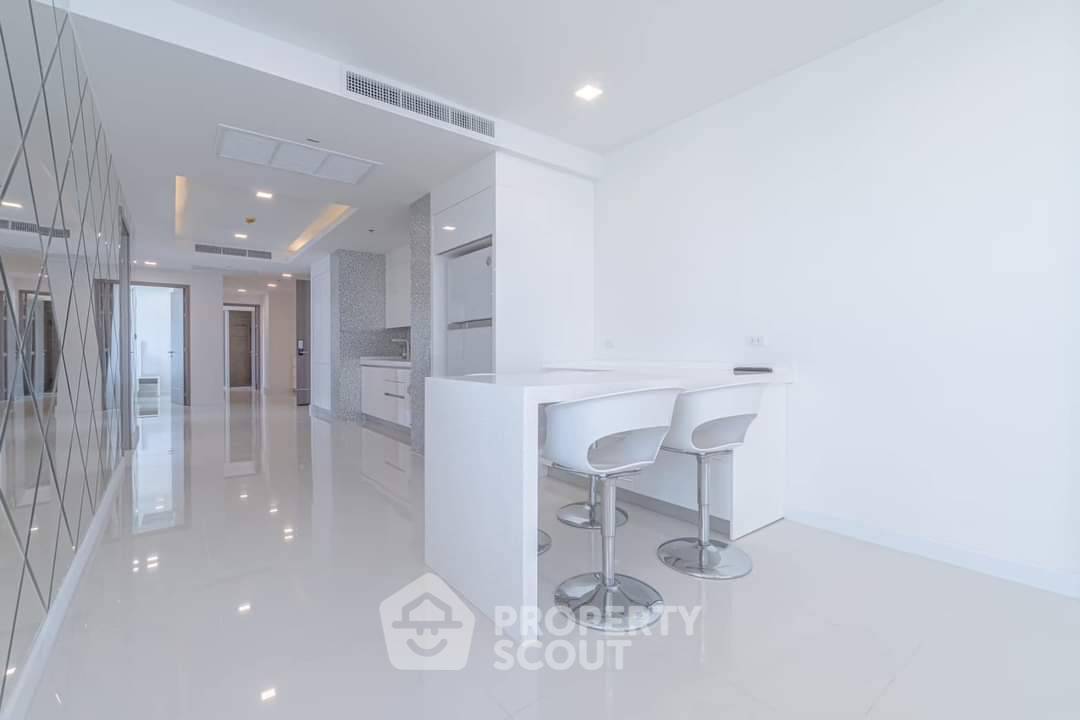 picture 3-BR Condo at Del Mare Condominium close to Bangsaray (ID 2046474) - 7/38