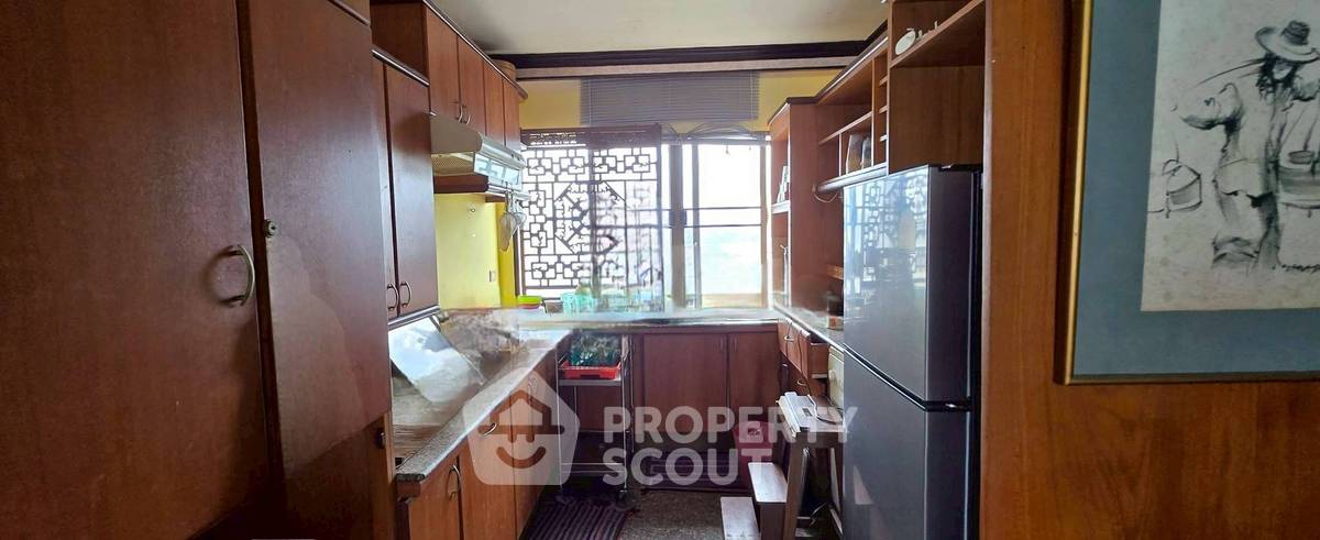 picture 3-BR Condo at Beach Villa Viphavadee Condo close to Bangsaray (ID 2139659) - 9/11