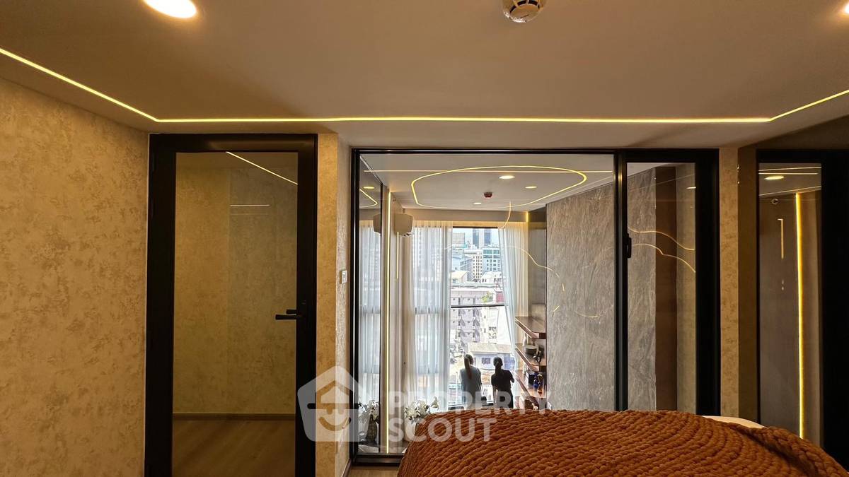 picture 1-BR Condo at SOHO Bangkok Ratchada near MRT Huai Khwang (ID 2127056) - 9/36