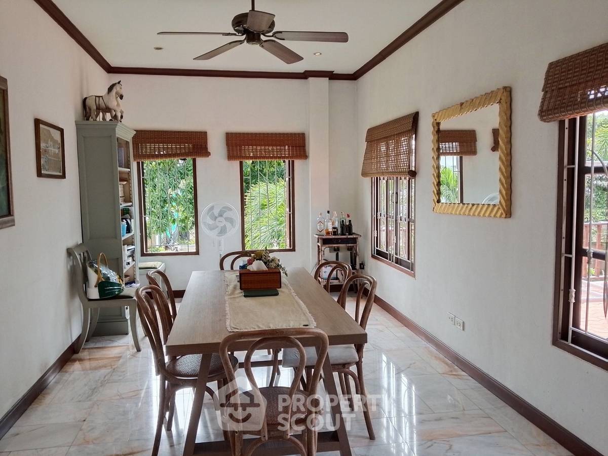 picture 3-BR Villa close to Huai Yai (ID 2146445) - 3/18
