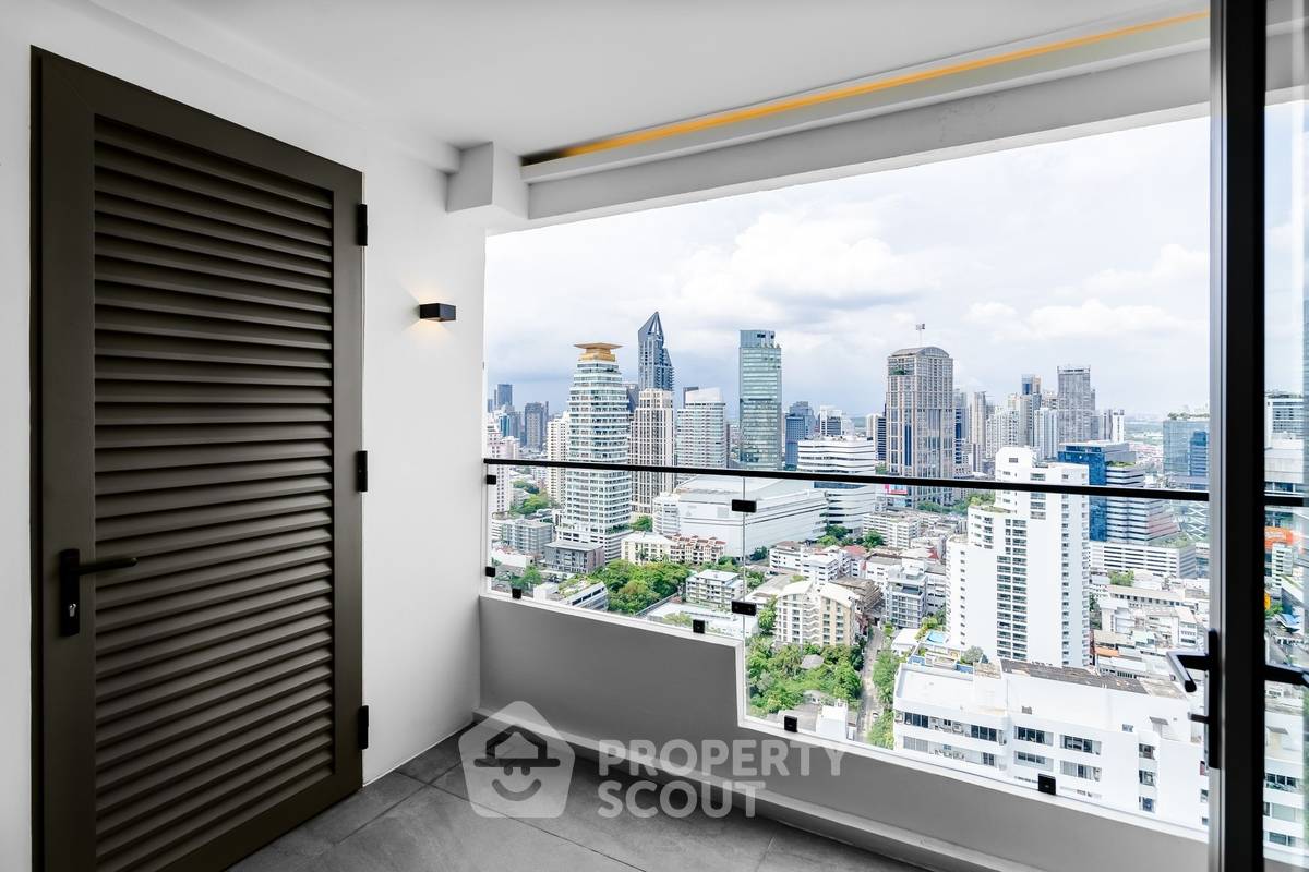 picture BRAND NEW PENTHOUSE WITH CITY AND RIVER VIEWS BEHIND EMQUARTIER IN PHROM PHONG (ID 1491574) - 30/40