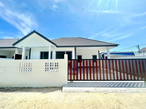 วิลล่า 3-ห้องนอน ใกล้ เมืองหัวหิน (ID 2042808)