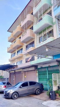 Sarasas Suksawat School 800 m. Big C Bang Pakok 900 m. Commercial building for rent 4.5-storey